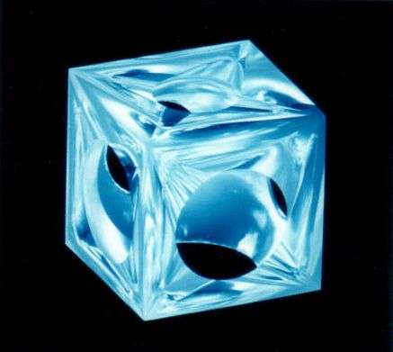 Változat kék kockára, avagy digitalizált object, 1997